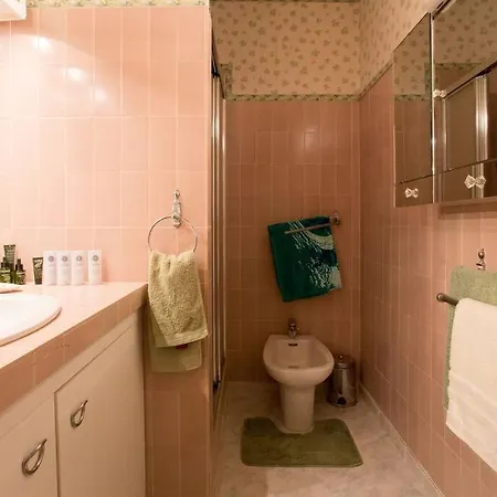 Appartamento Spacious 1 Bedroom Flat With Sea View *
