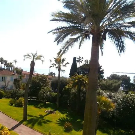 Spacious 1 Bedroom Flat With Sea View Appartamento Cannes