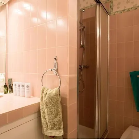 Spacious 1 Bedroom Flat With Sea View Cannes